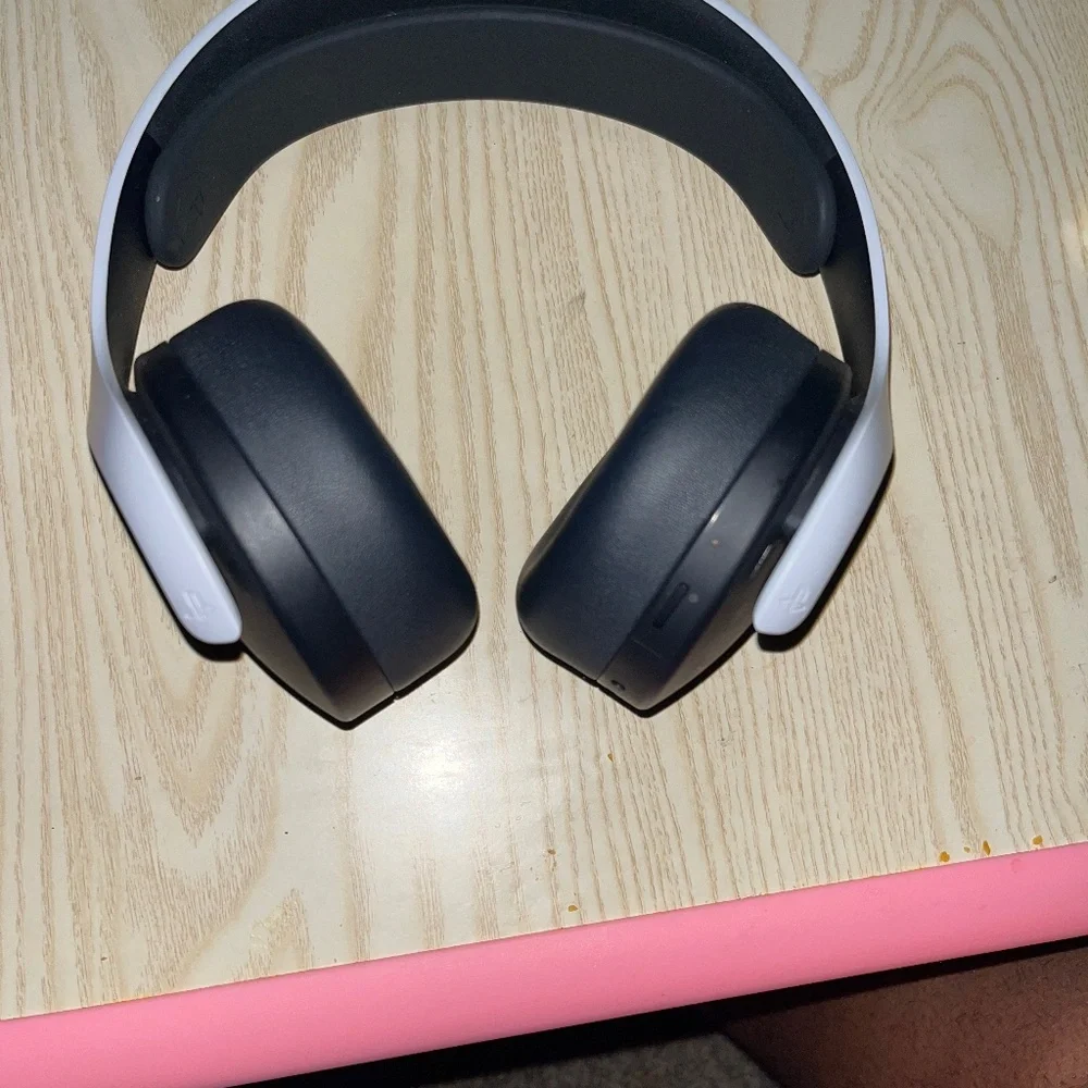 Gaming headphones